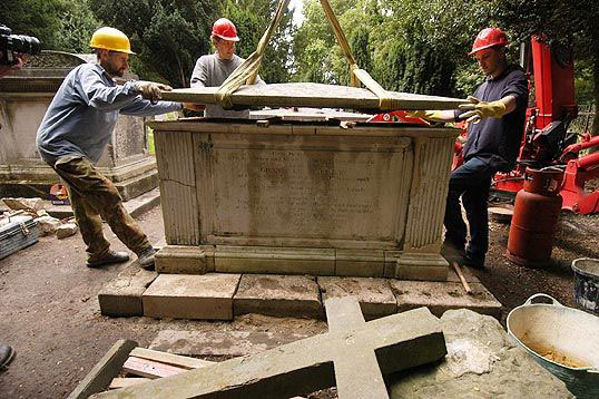restoration of Granville Sharp tomb by Minerva